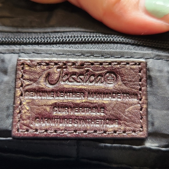 Chic Black Quilted Crossbody Bag - Picture 6 of 16